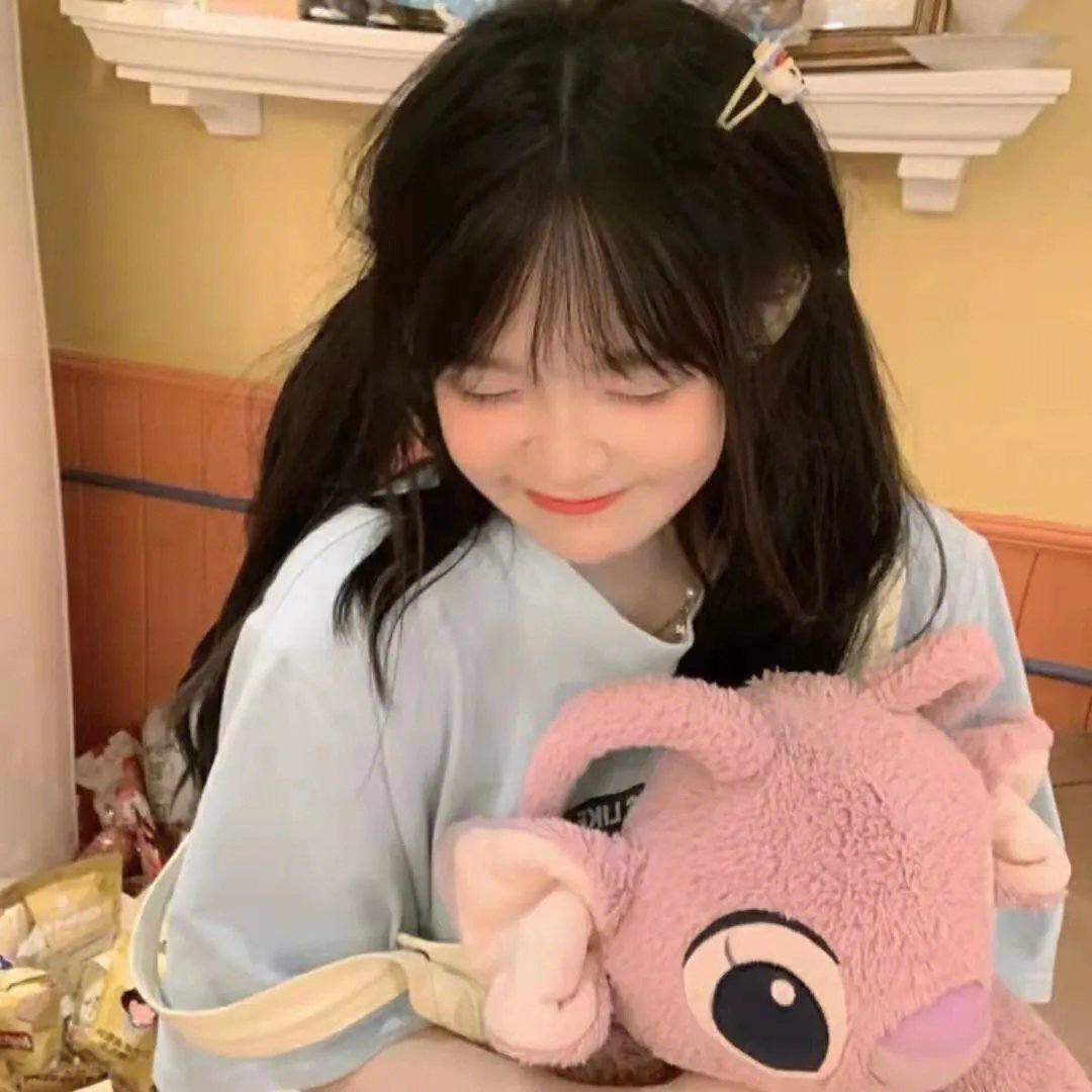 华人侦探陈查理之猩红的线索